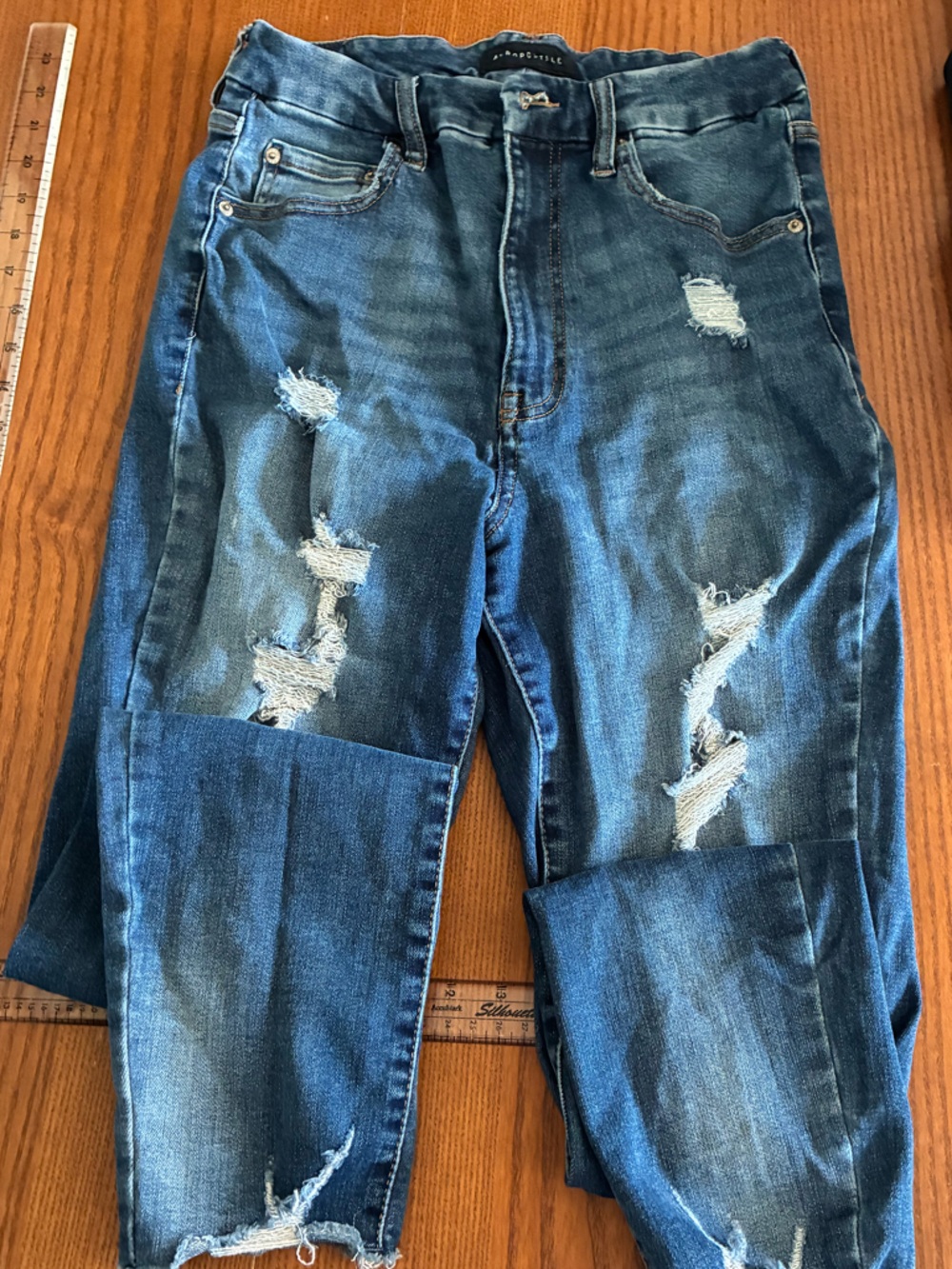 Aeropostale Super High Rise Curvy Distressed Blue Women’s Jeans